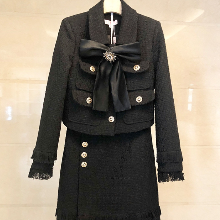 Vintage women's floral white suit jacket, top and skirt elegant set, winter jacquard fashionable fabric dress