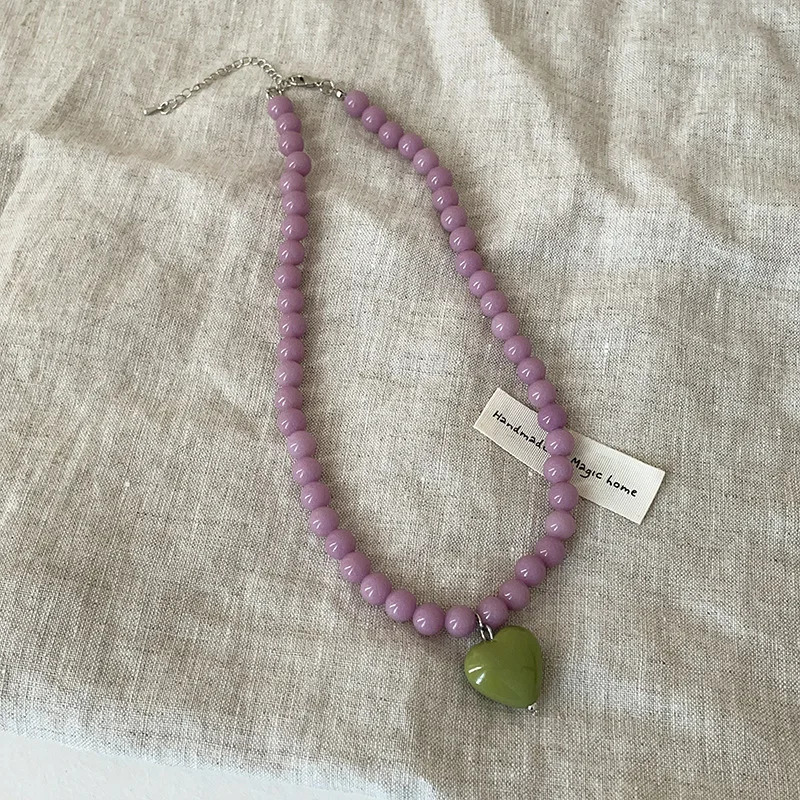 Color Beaded Chain Resin Heart Pendant Necklace For Women Girls Trendy Clavicle Chain Delicate Jewelry Gift 250729