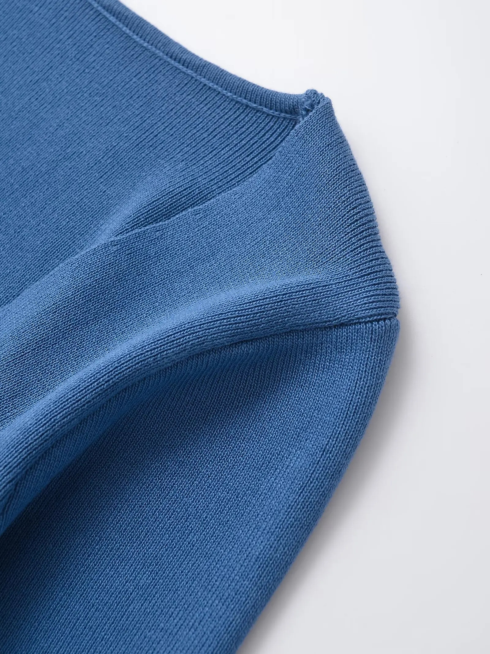 Autumn and Winter Arrivals Womens Asymmetrical Hem Pleated Decorative Sweater Long Sleeve Round Neck Knitted Top 250730