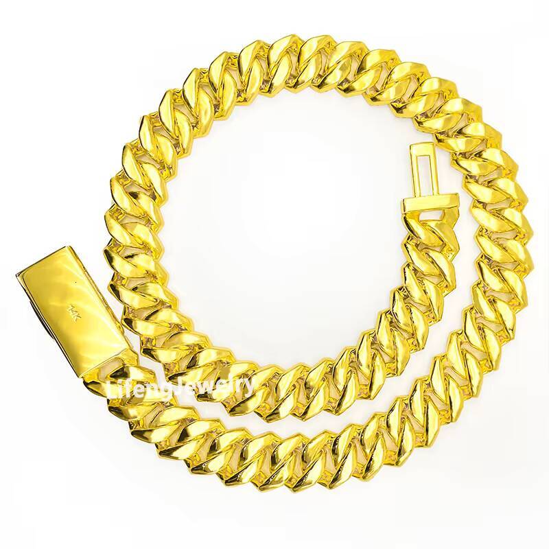 Custom Luxury 18mm Baguette VVS Moissanite Necklace With 925 Silver 18K Gold Cuban Link Chain Iced Miami Hip Hop Style
