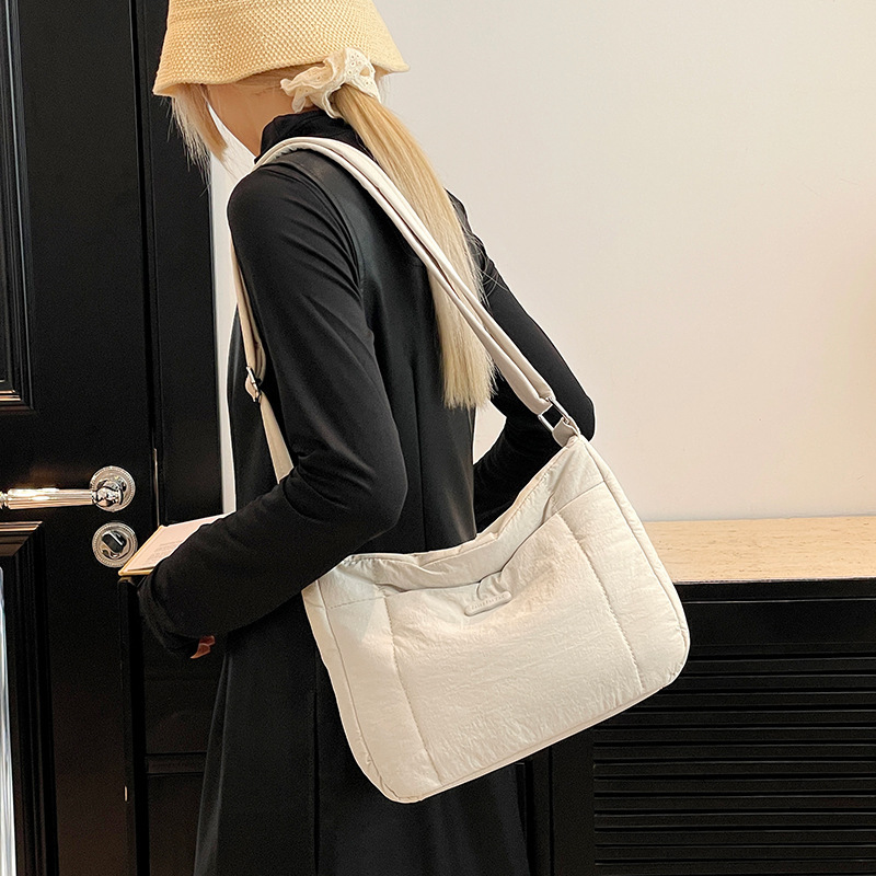 Colorful Fox Korean Version Ins Women's Lightweight Down Crossbody Versatile Niche Casual Commuter Messenger Bag ddmymoon