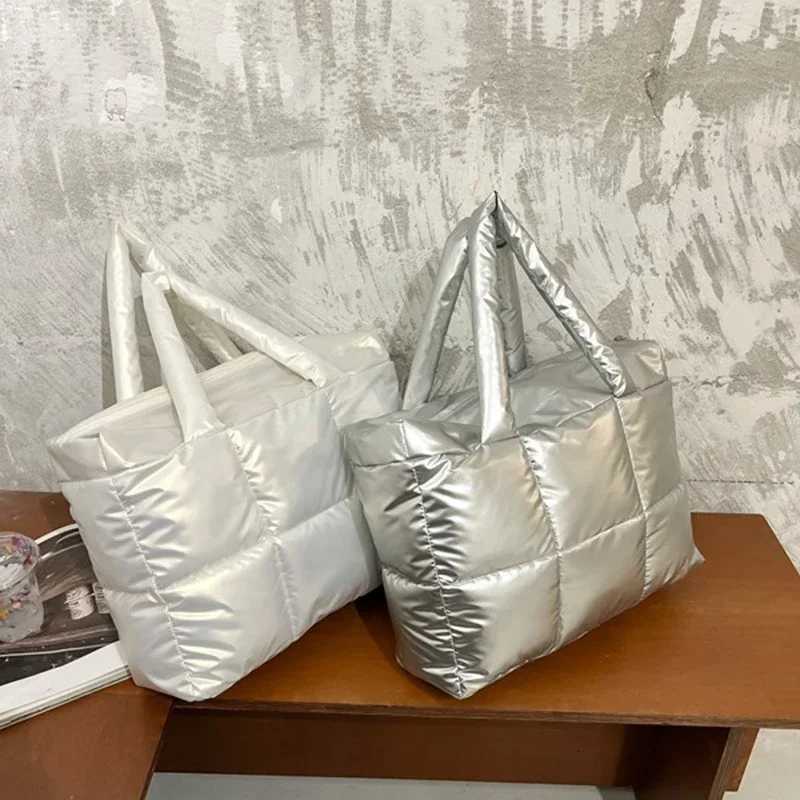 Large Capacity Tote Designer Sier Padded Handbags Fi Quilted Shoulder Bag Black Down Cotton Bag Nylon Shopping Bag Y250730