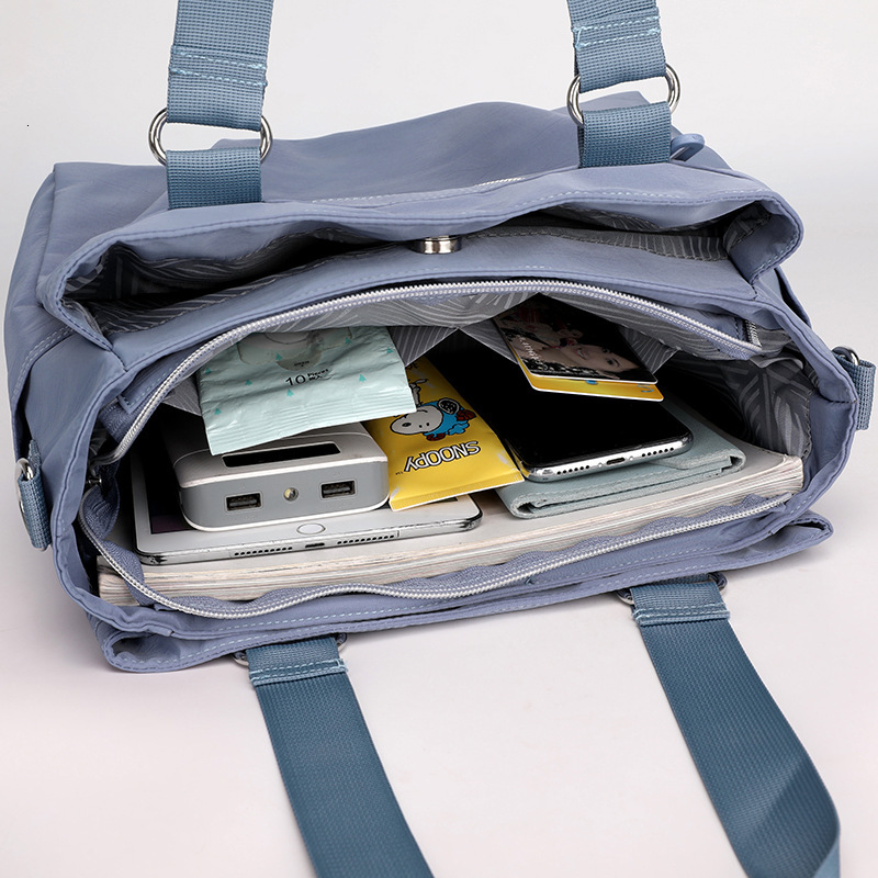 Women's New Fashion Trend Shoulder Large Capacity Multi-layer Portable Crossbody Simple Travel Underarm Bag ddmymoon