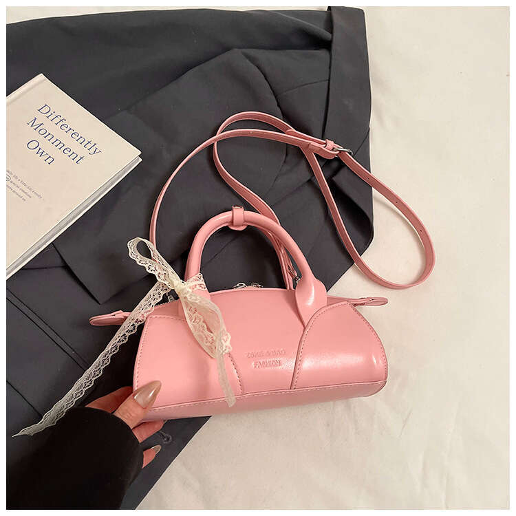 2025 New Fashion Casual Small Handbag with Unique Design Sense for Women, High-end Versatile Shoulder and Crossbody Bag