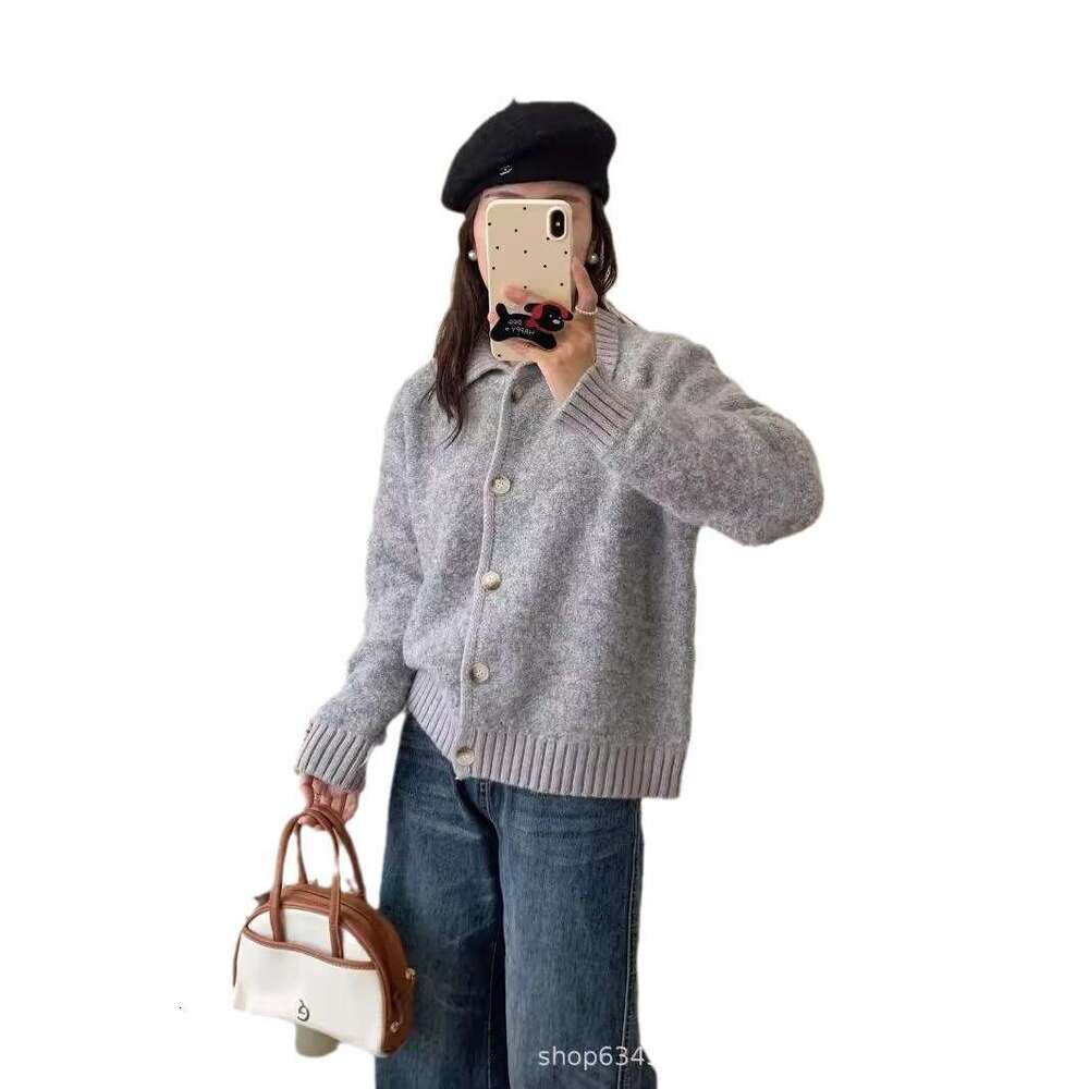 Korean High-End Turn-Down Collar Knitted Cardigan Women, New Loose Lazy Style Sweater Coat For Autumn And Winter, Versatile Trendy Top B5