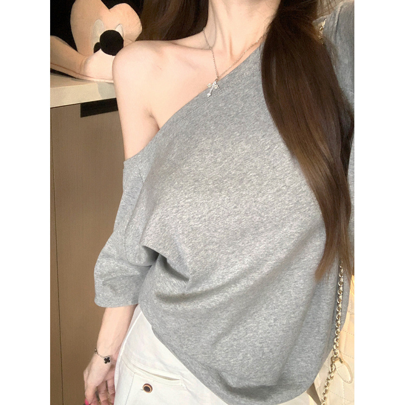 2025 summer new ribbed G short sleeved T-shirt loose thin shoulder exposed asymmetrical collar knitted top Korean women's S clothing new designer