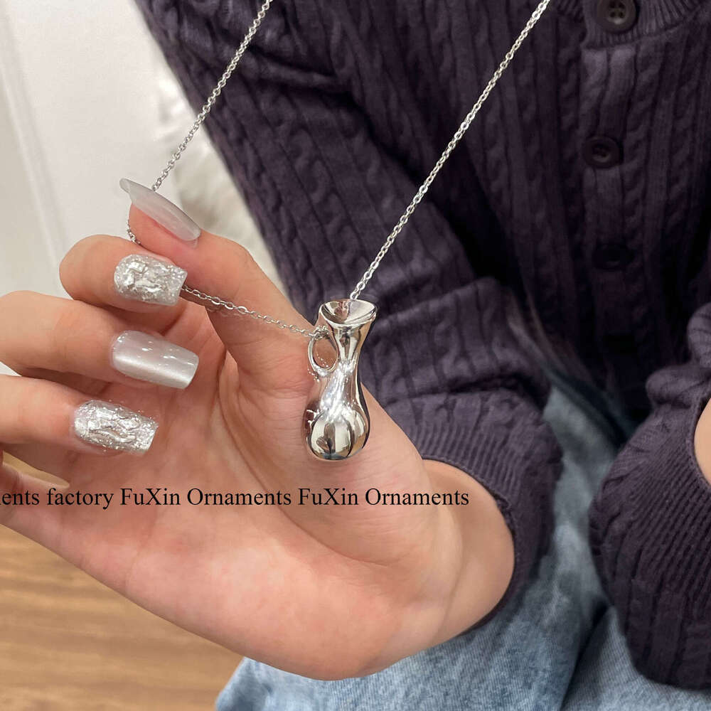 New Design Unique Comb Light Minimalist Niche Roman Rod Circle Pendant Necklace Novel Long Accessory 2a8