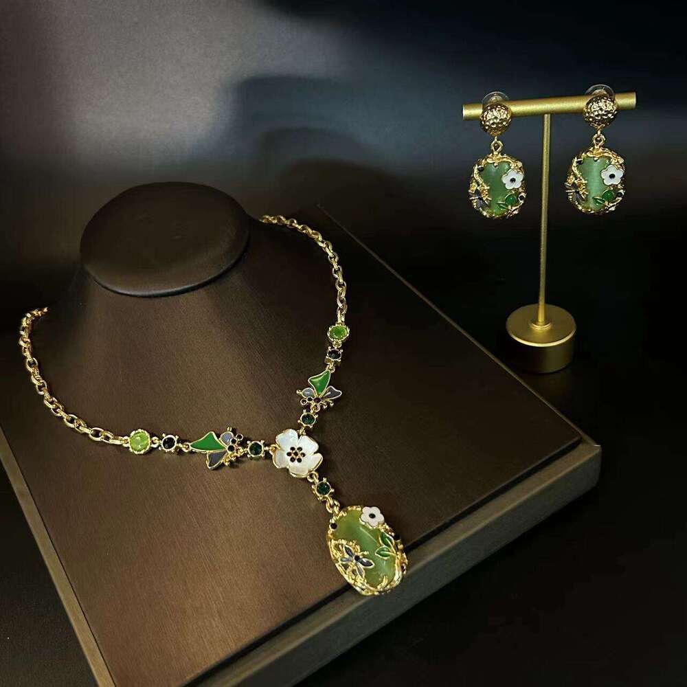 New Chinese Style Enamel Flower Bee Cat Eye Necklace Earrings Fresh Sweet Ear Vintage Jewelry Set