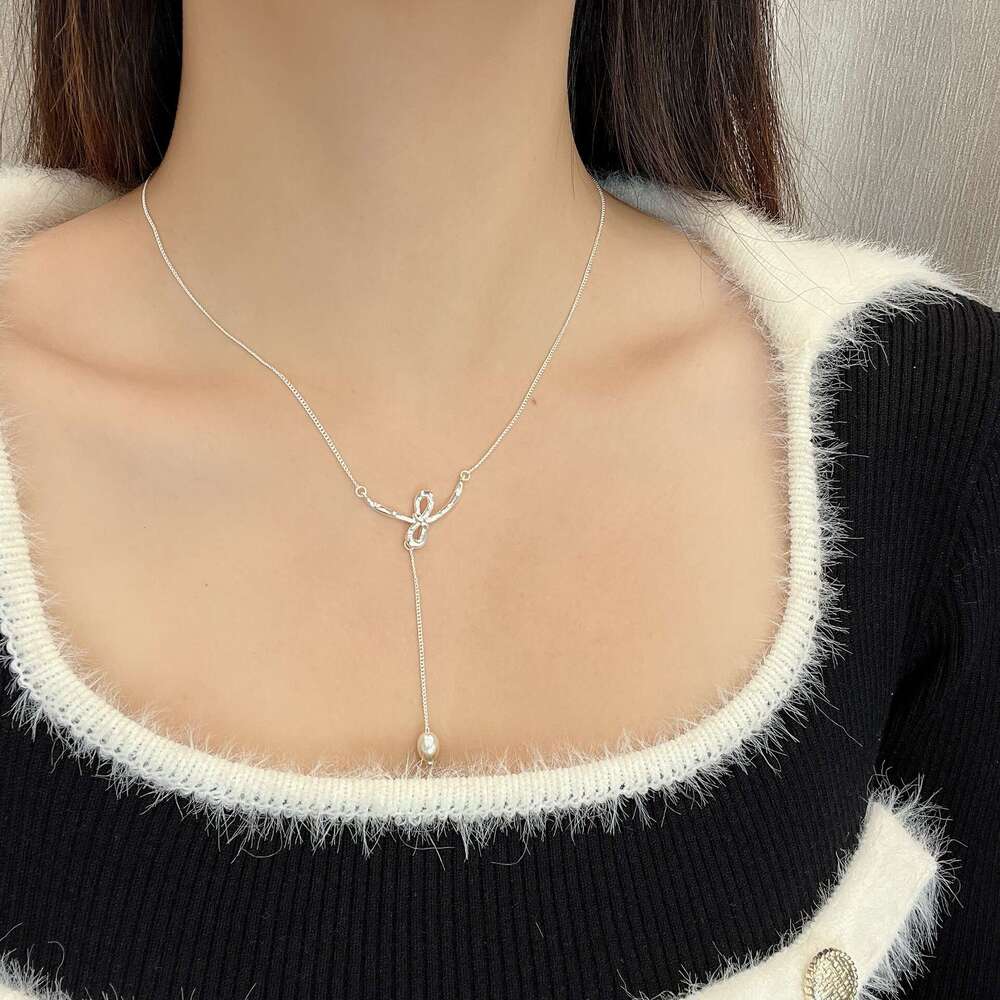 New Bow for Women Korean Light Niche Design Sense High-end Collarbone Chain French Style Elegant Simple Necklace 3b9