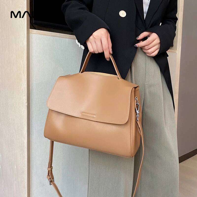 Women's Cowhide Genuine Leather Shoulder Bag Female Fashion Designer Handbags Ladies Commuting Large Capacity Bucket Bags