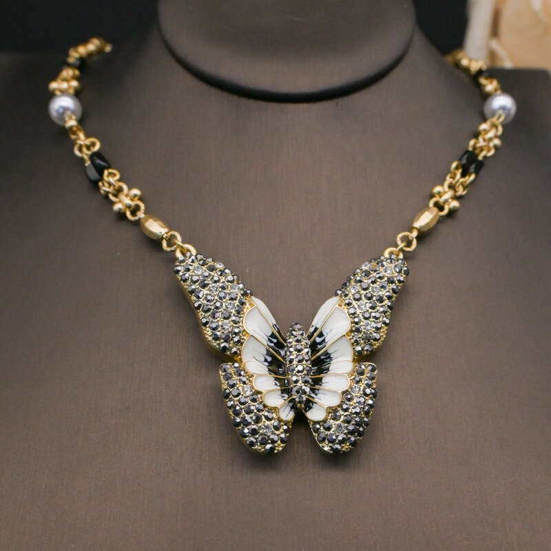 Vintage Butterfly Earring Set Fashion Accessories Spring New Design Sense High-end Feel for Women