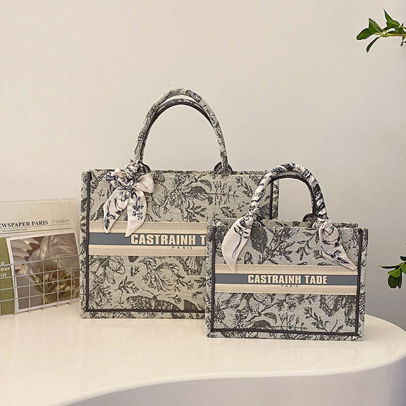 2025 New Fashion Handbag Spring Printed Computer Tote Versatile Embroidered Handheld Small Square Bag