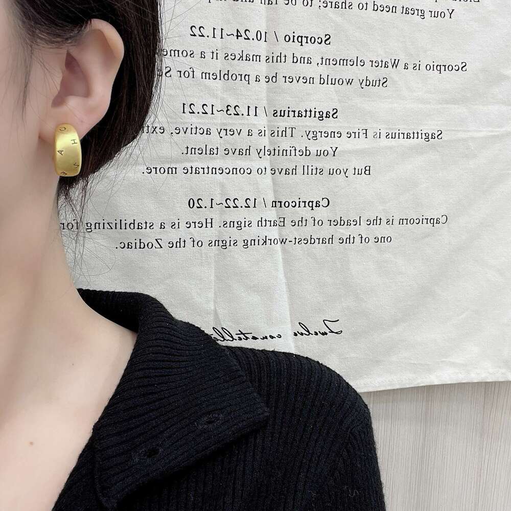 Vantage Vintage Style for Women, Light , High-End Feel, Unique Minimalist Style, Antique Earrings 675