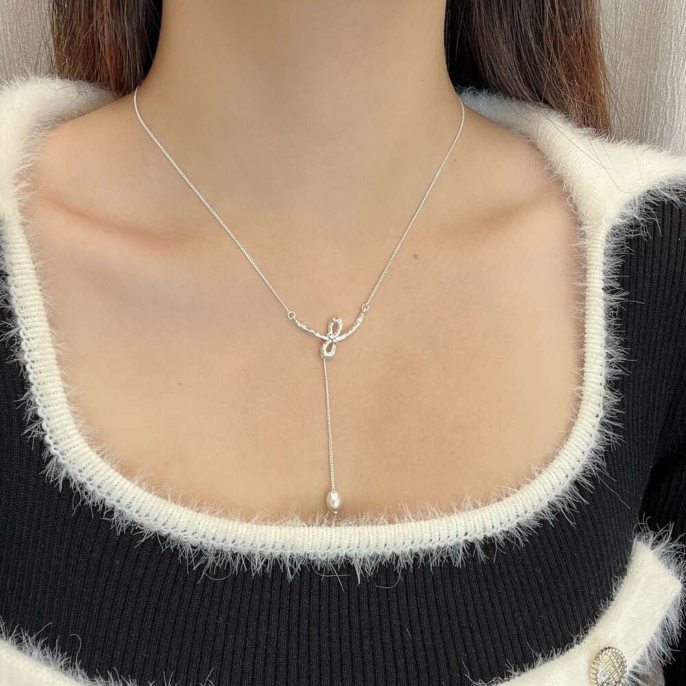 New Bow for Women Korean Light Niche Design Sense High-end Collarbone Chain French Style Elegant Simple Necklace 3b9
