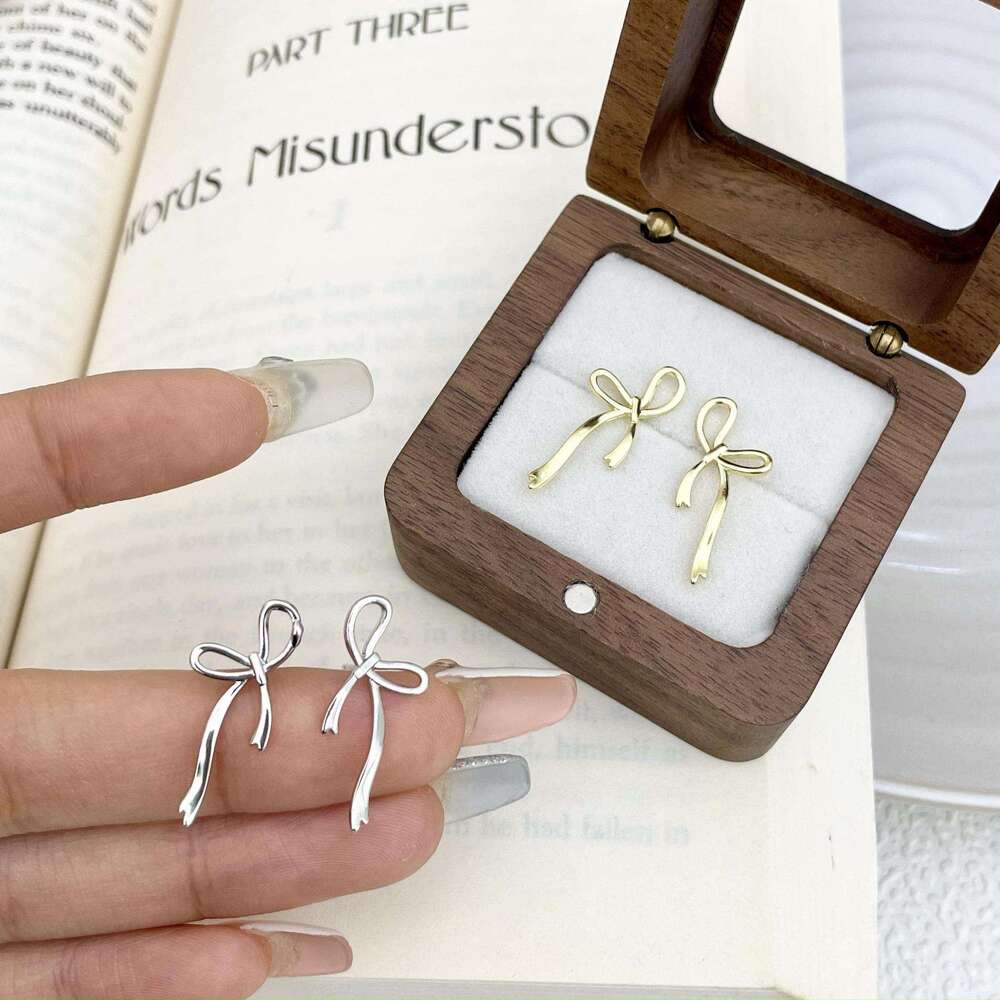 Sweet Gentle Exquisite Outfit Simple Design Bow Ribbon Earrings New Ear Accessories Tips d2c