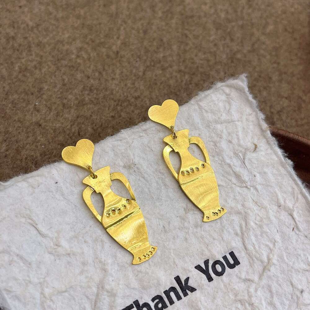 Maillard Gold for Women, Autumn and Winter Elegant Earrings, Niche Design, High-end Earrings 9c1