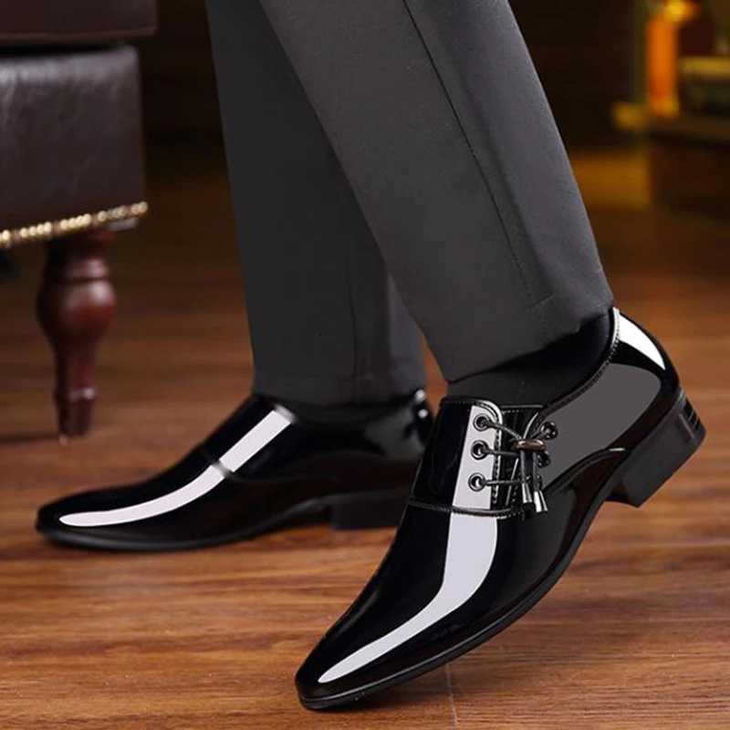 Mens Casual Leather Shoes Bright Casual Mens Dress Shoes Men Business Dress Leather Shoes Pointed Toe Slip-On Men Wedding Shoe Y250730