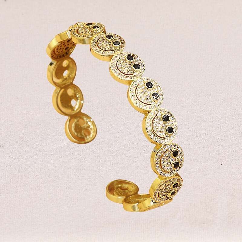 Fashion Dia-Studded Smiley Face for Women, Personalized Light Ins Style, High-End Personality Bracelet Ring