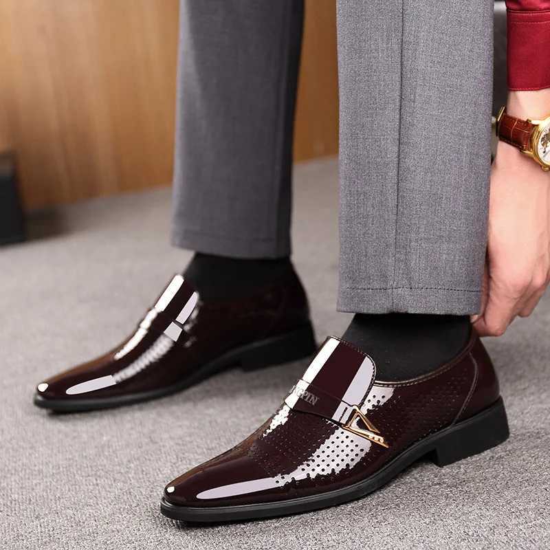 Summer New Breathable Pointed Leather Casual Shoes For Men Luxury Designer Loafers Brand Dress Shoes Footwear Zapatos Hbre Y250730