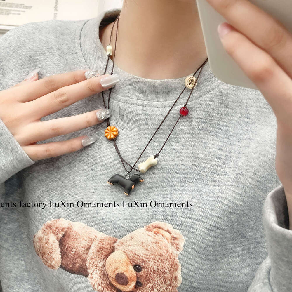 Niche Design Handmade Dachshund Dog Necklace Trendy Versatile Cute Layered Unique Temperament Sweater Chain for Women 001