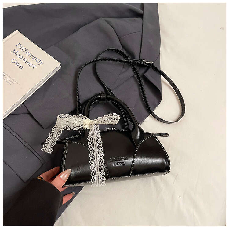 2025 New Fashion Casual Small Handbag with Unique Design Sense for Women, High-end Versatile Shoulder and Crossbody Bag