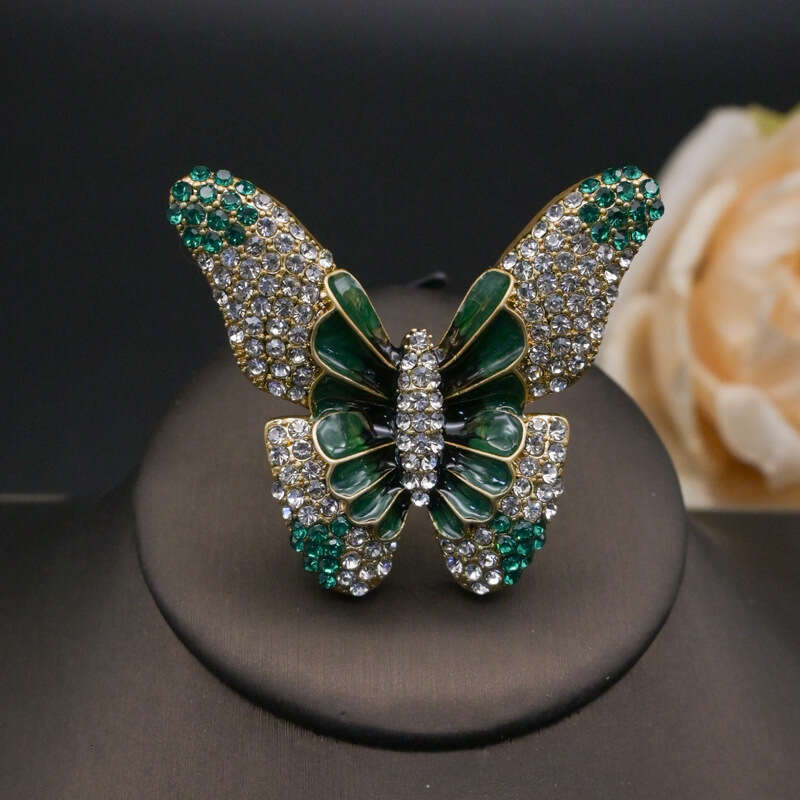 Vintage Butterfly Earring Set Fashion Accessories Spring New Design Sense High-end Feel for Women