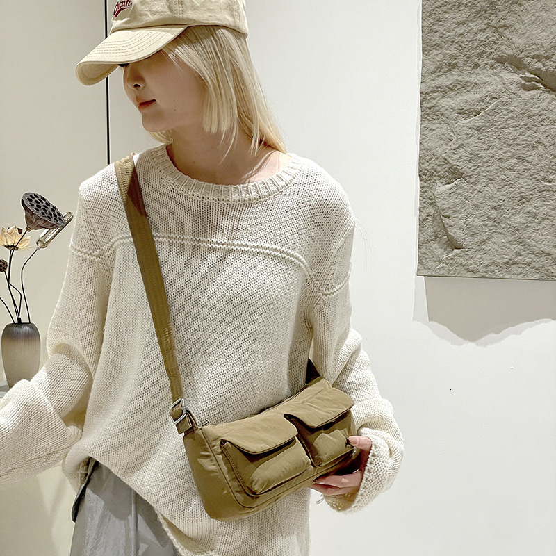 Colorful Fox Japanese and Korean New Style Women's Nylon Fabric Motorcycle Casual Commuting Artistic Cute Shoulder Bag ddmymoon