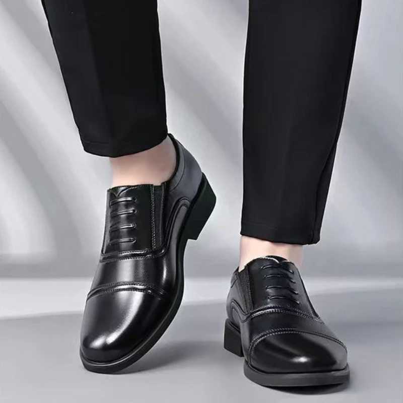 2025 New Summer Mens Shoes Slip on Business M Casual Shoes Wear Resistant Off Shoe Comfortable Men Dress Shoes Y250730