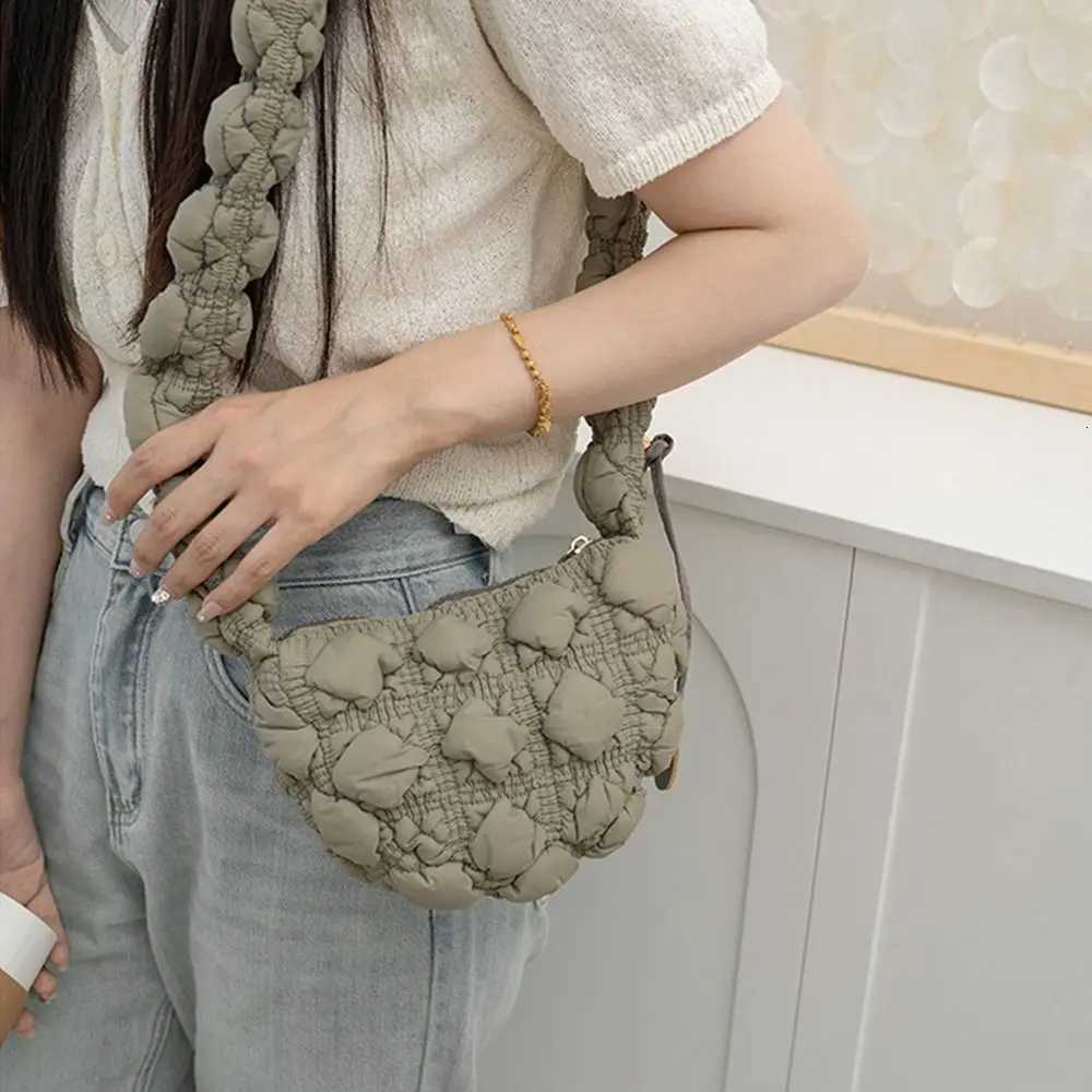 2024 Bag Cloud Pleated Bubbles Messenger Bag Handbags Elegant Quilted Shopping Bag Fi Cmute Bag Casual Shoulder Bag Y250730