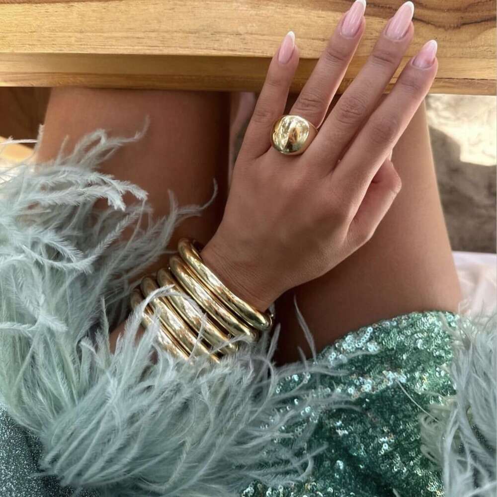 Arc Fashion Plain Circle Gold Smooth Wide Bracelet