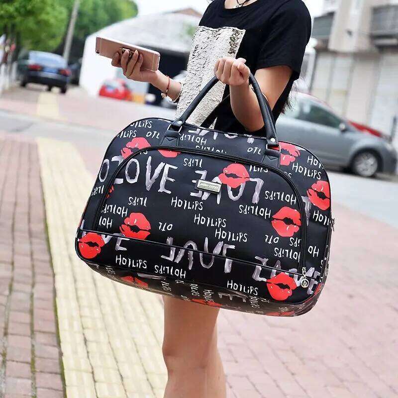2025 luxury bagdesigner bag Fashion Cartoon Print Bags For Women Large Handbag Men Weekend Multifunctional Duffle Shoulder Travel Bag