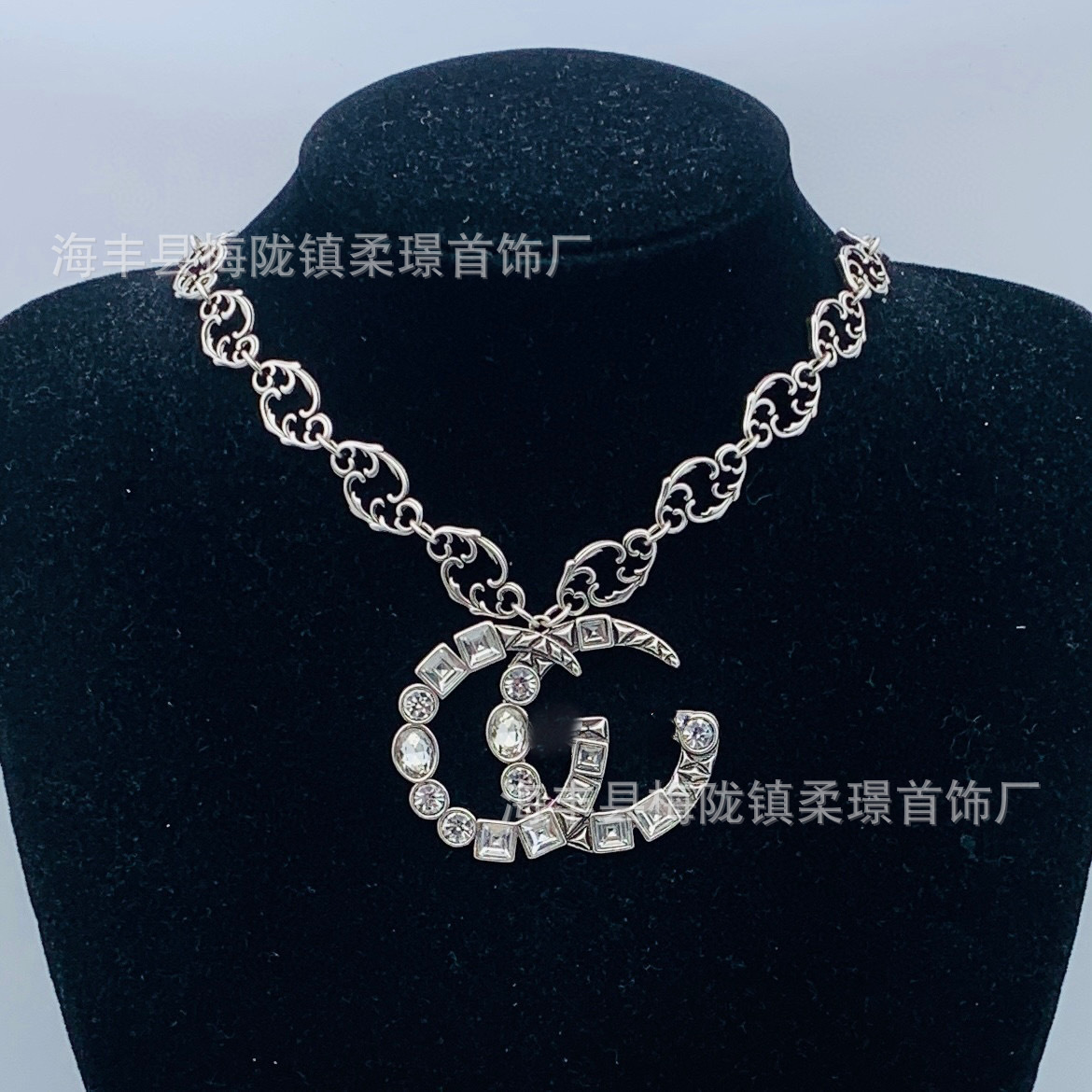 designer pendant necklaces luxury jewelry for men women gold silver woman necklace classic rhinestone double g letter benchmark high version li&ocy;gucci&acy;4D8K gg