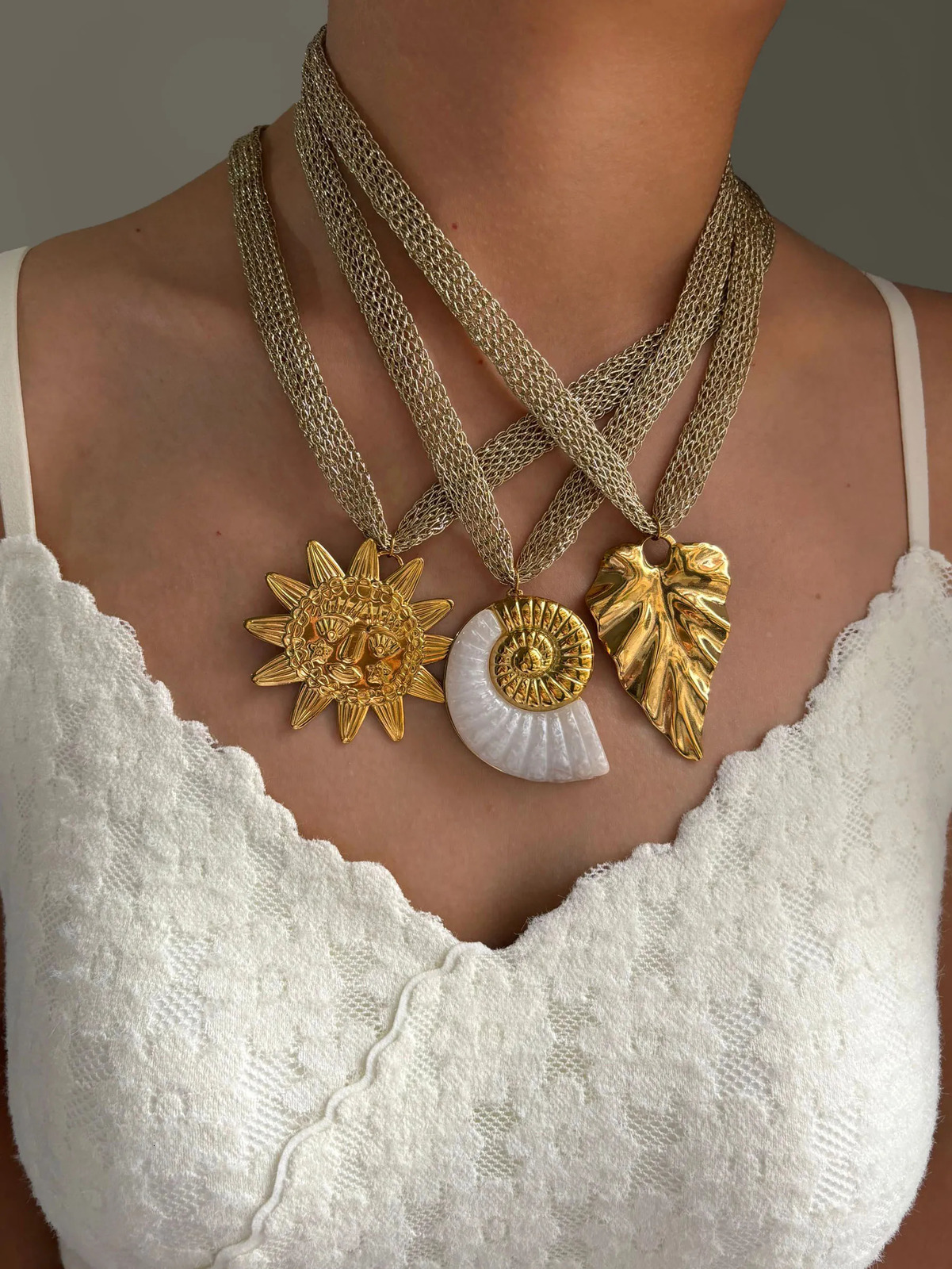 GHIDBK Stainless Steel Exaggerated White Resin Conch Leaf Sun Pendant Necklace for Women Trendy Knitted Mesh Belt Chain 2025 250729