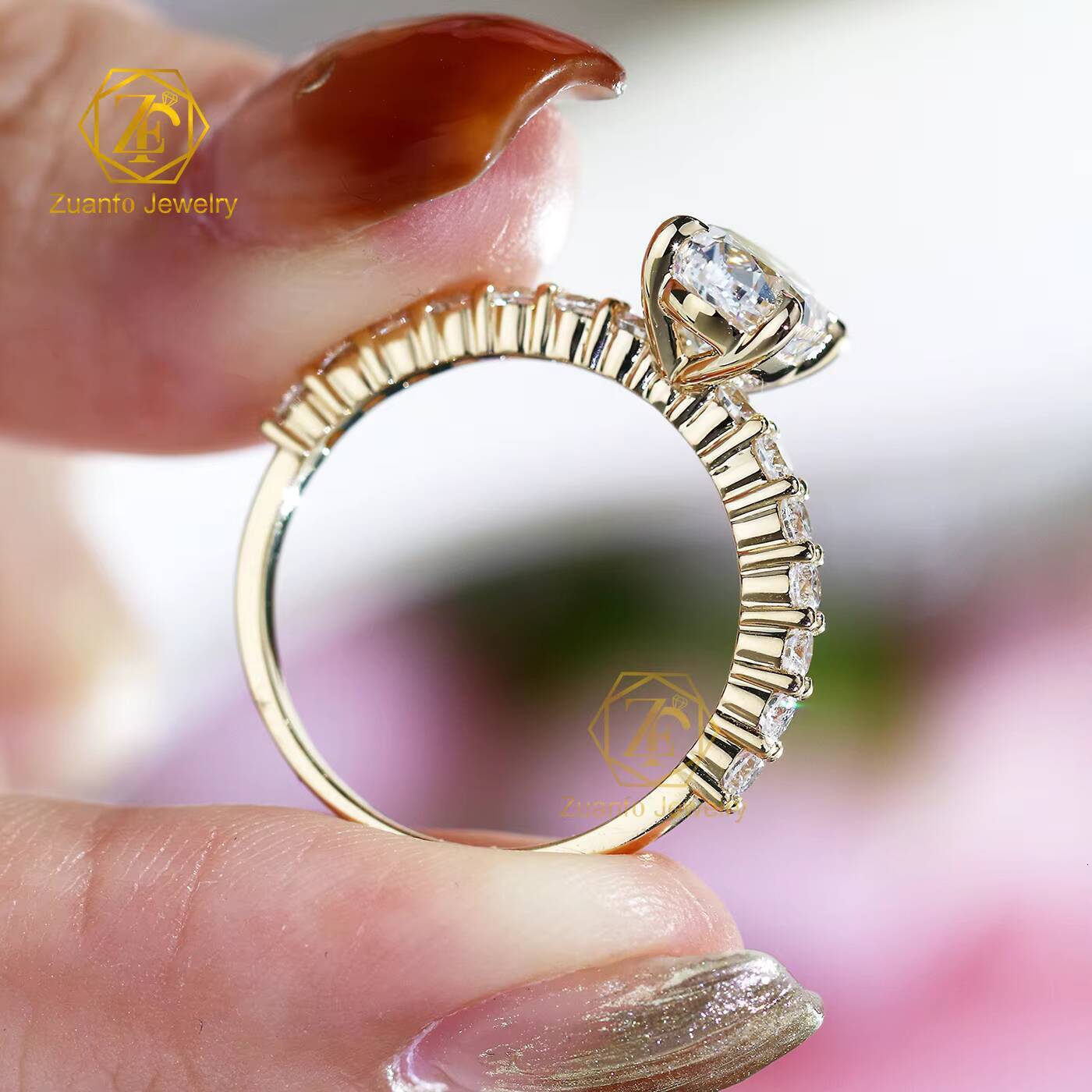 IGI Certified Lab-Grown Diamond Ring 1CT 1.5CT Oval Cut 14K Yellow Gold Eco-Friendly Engagement Ring for Women