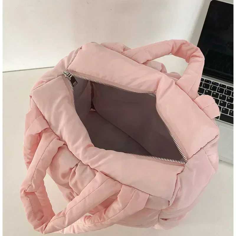 wen checkered quilted shoulder bag solid color soft handbags soft tote handbags space padded tote brand designer Y250730
