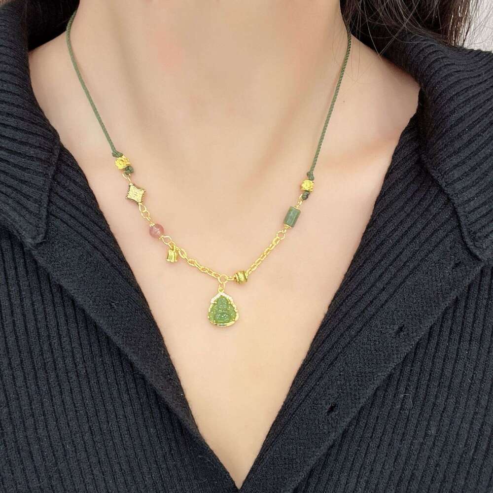 Chinese Style Small Gourd Necklace for Women 2024 New Light Niche High-end Braided Rope Collarbone Chain Accessory dc8