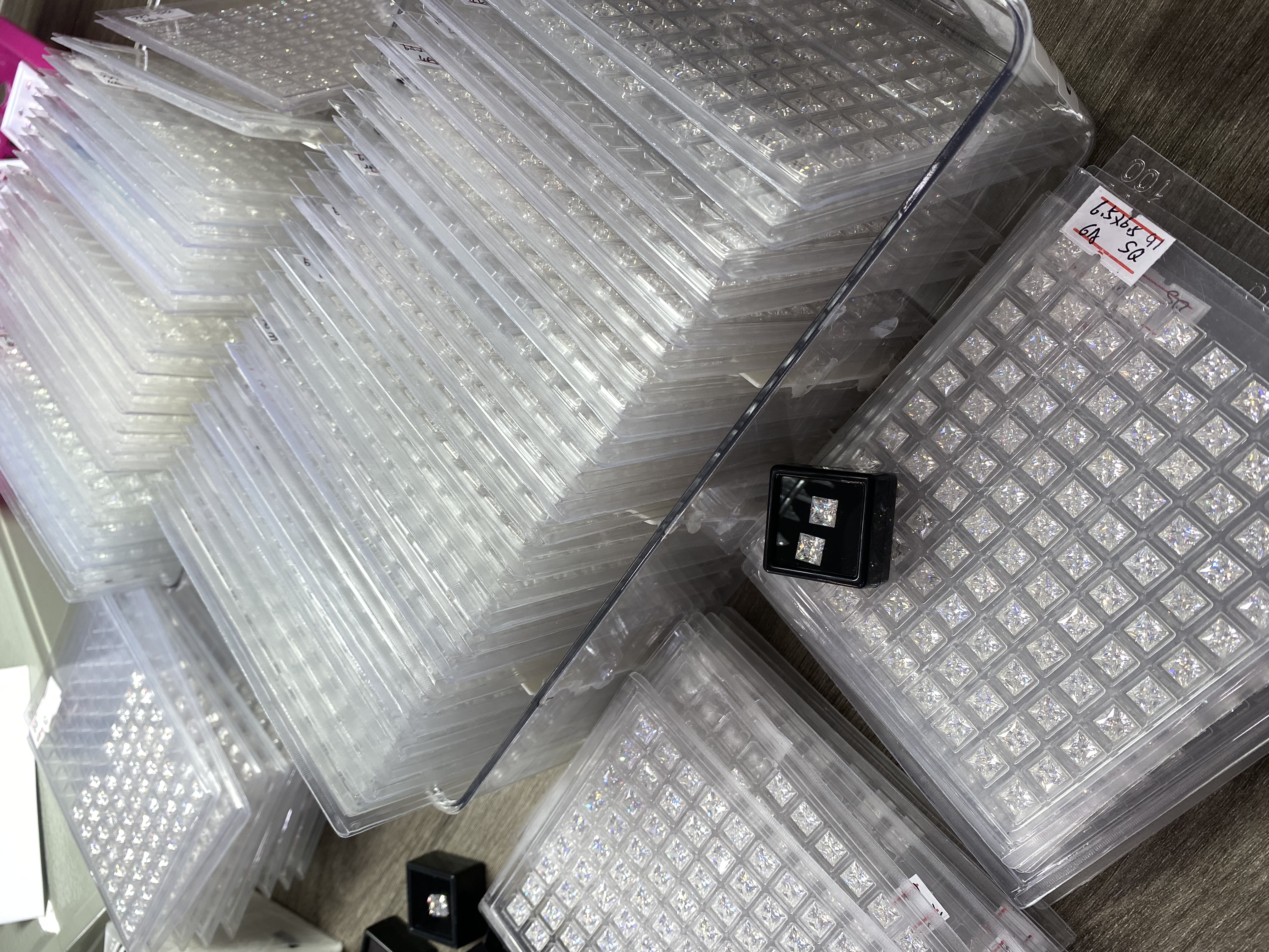 Real Princess Cut Lab Created Moissanite Stone 0.1ct-8ct D Color Square Shape VVS Quality Synthetic Gems Loose Moissanite Stone for Jewelry Making