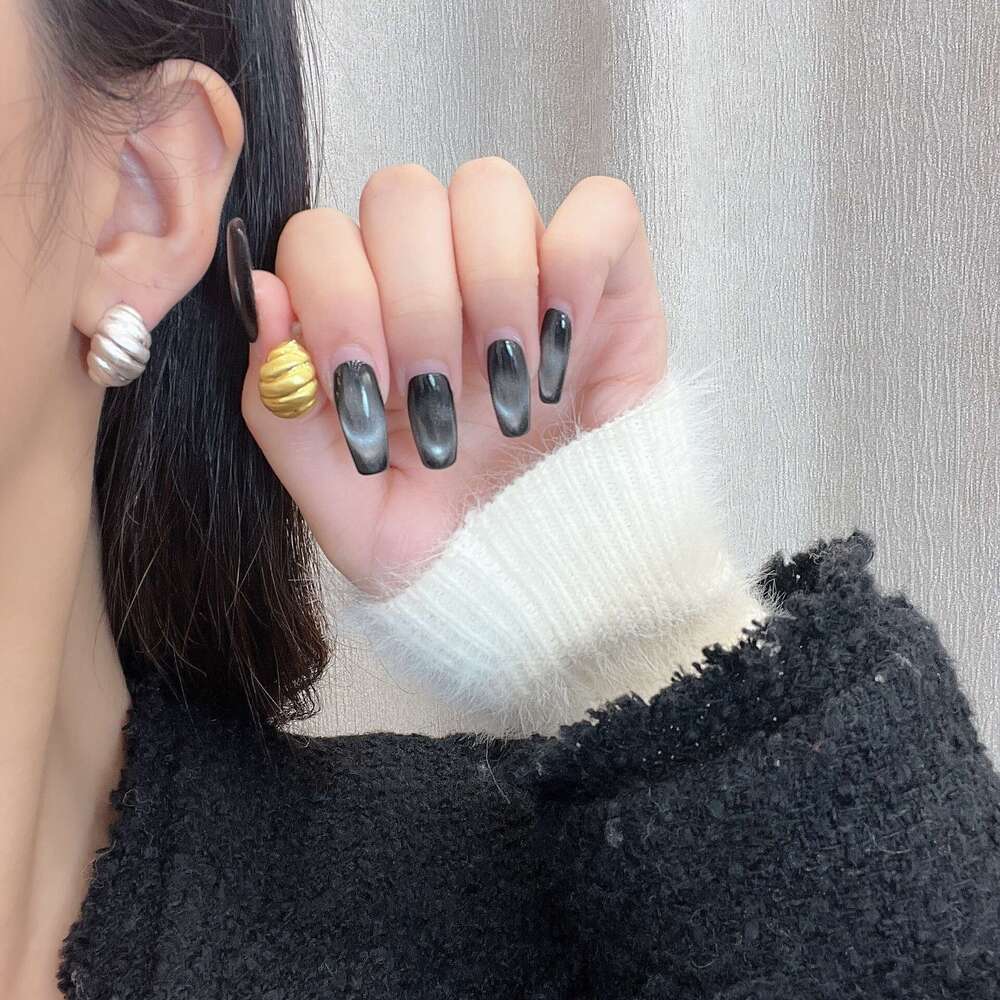 French Style Croissant Brushed High-End Earrings Fashionable 2024 New Model 4b2