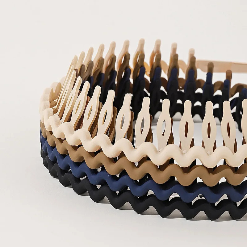 4PCS Press Type Face Wash with Teeth Anti Slip Broken Hair Pressure Headband Summer Womens Bundle Clip Set 250716