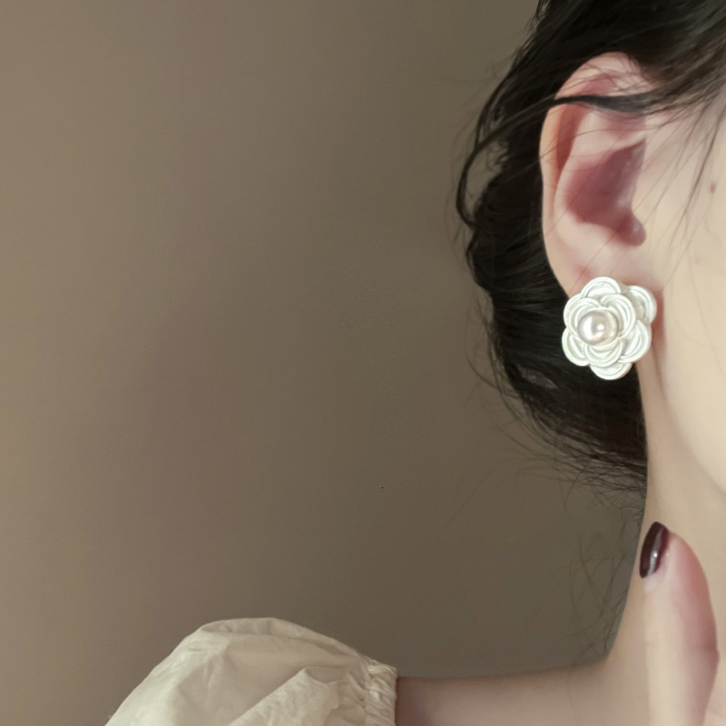 Sier Needle Multi-layer Camellia Pearl Fashion Versatile Earrings Niche Temperament Ear Jewelry Light High-end Feel