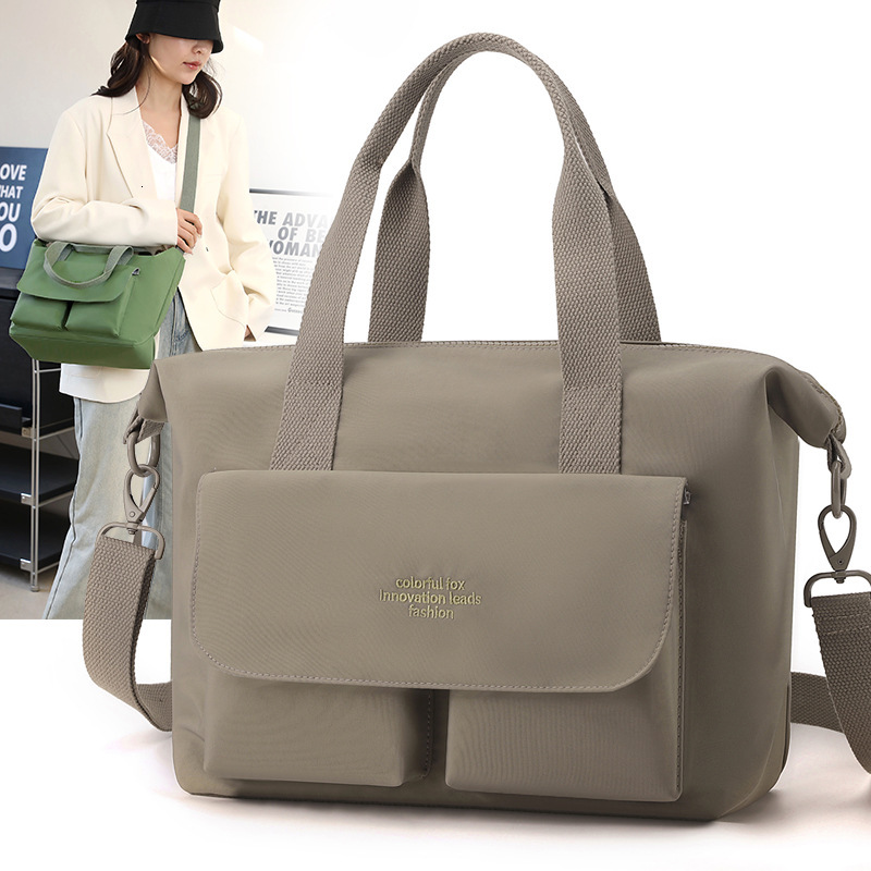 Colorful Fox New Lightweight Handheld Large Capacity Nylon Crossbody Commuter Tote Short Trip Travel Bag ddmymoon