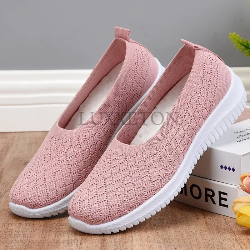 Ladies Summer Comfortable Plus Size Ladies Mesh BreathableSports Socks Ladies Light Casual Sports Shoes Flat Ladies Loafers 250724