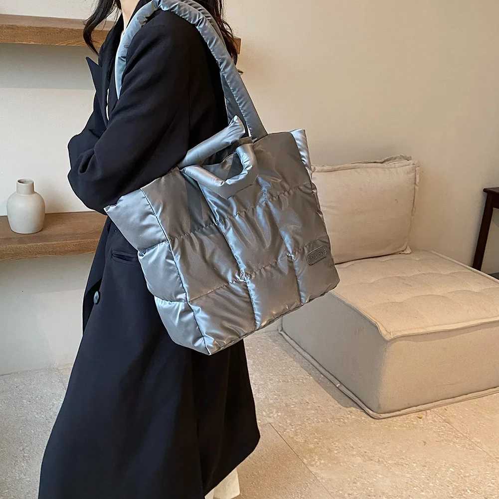 Cott Padded Shoulder Bag for Women Bubbles Handbag Top Handle Bag Winter Quilted Cloud Tote Bag Puffy Cute Shopping Bags Y250730