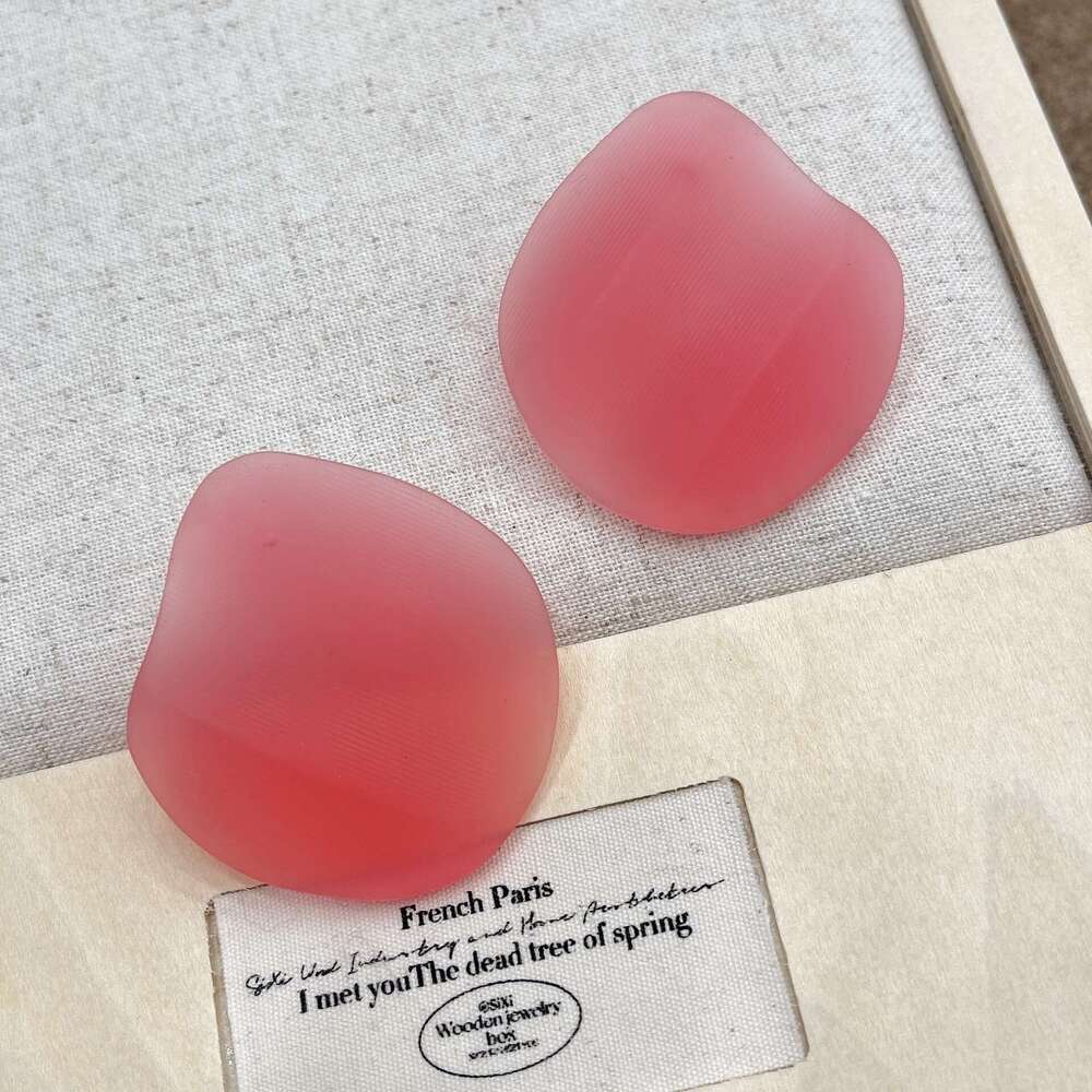 Celebrity Festival Same Style Big Shrimp Slice Irregular Pink Fish Scale 2025 Spring New Earrings 879