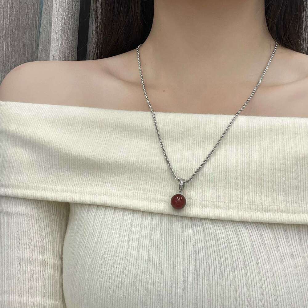Universal Buckle Melard Tiger Eye Stone Pendant for Women, Autumn and Winter New Versatile Elegant Simple Niche Necklace 30e