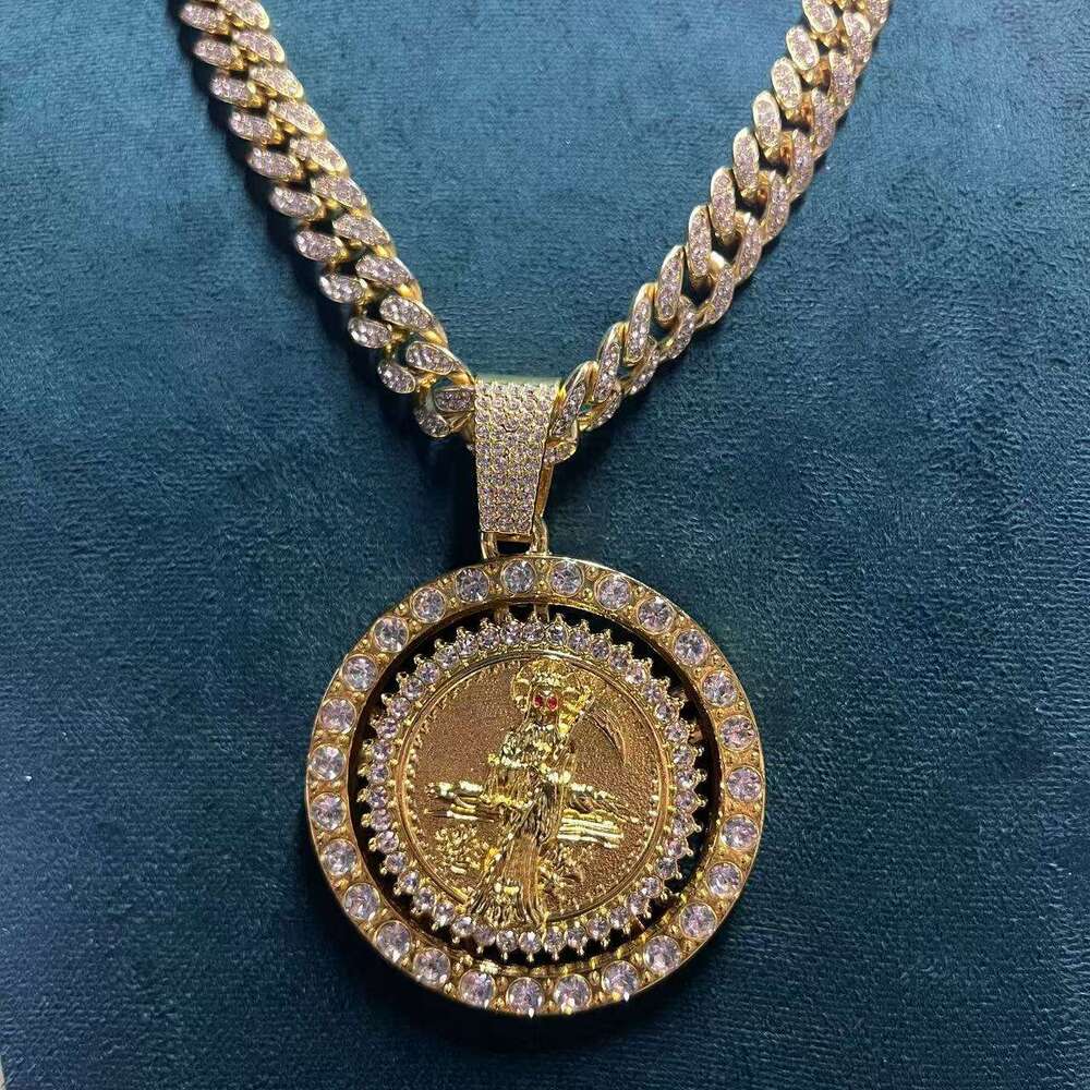 New Full Dia for Men Hip Hop Style Pendant Necklace Alloy Religious Rotating Cuban Chain