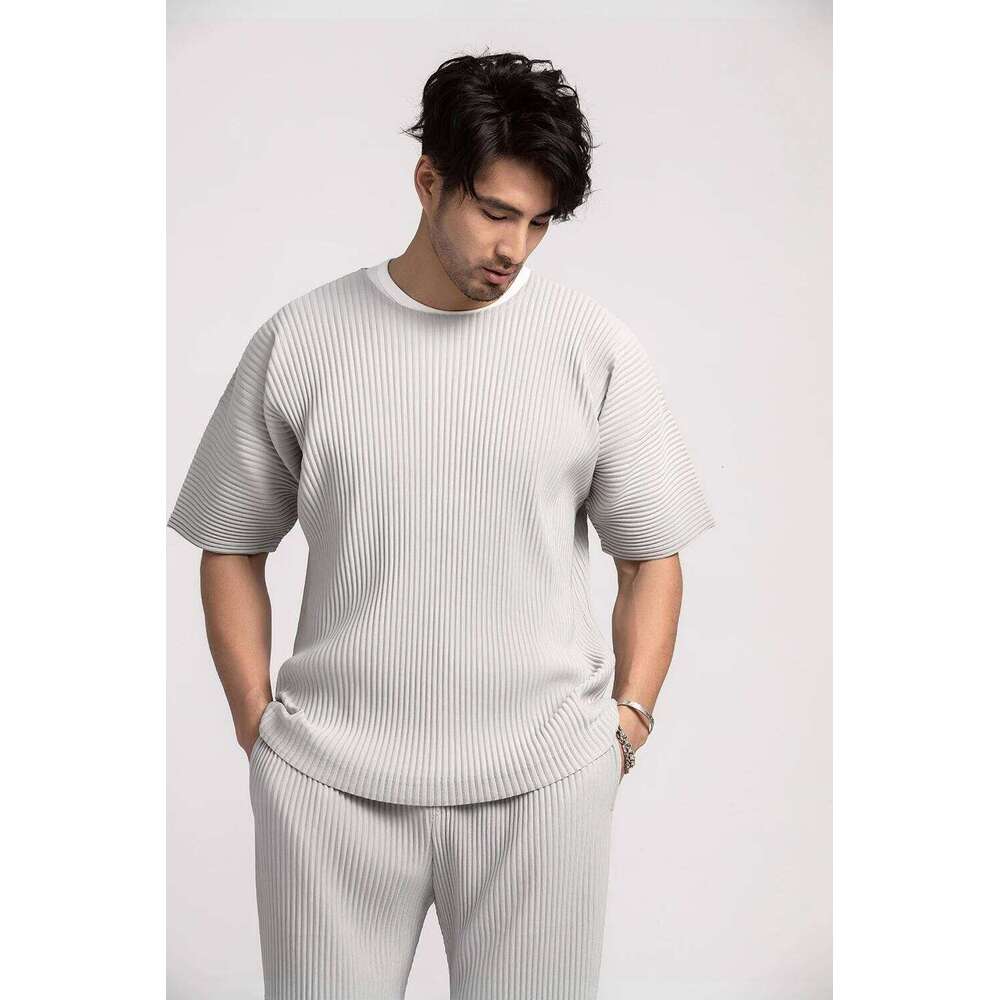 Miyake Pleated T Shirt For Men Summer Clothes Short Sleeve Plain T-Shirt Fashion Black Shirts Round Collar Sports Top