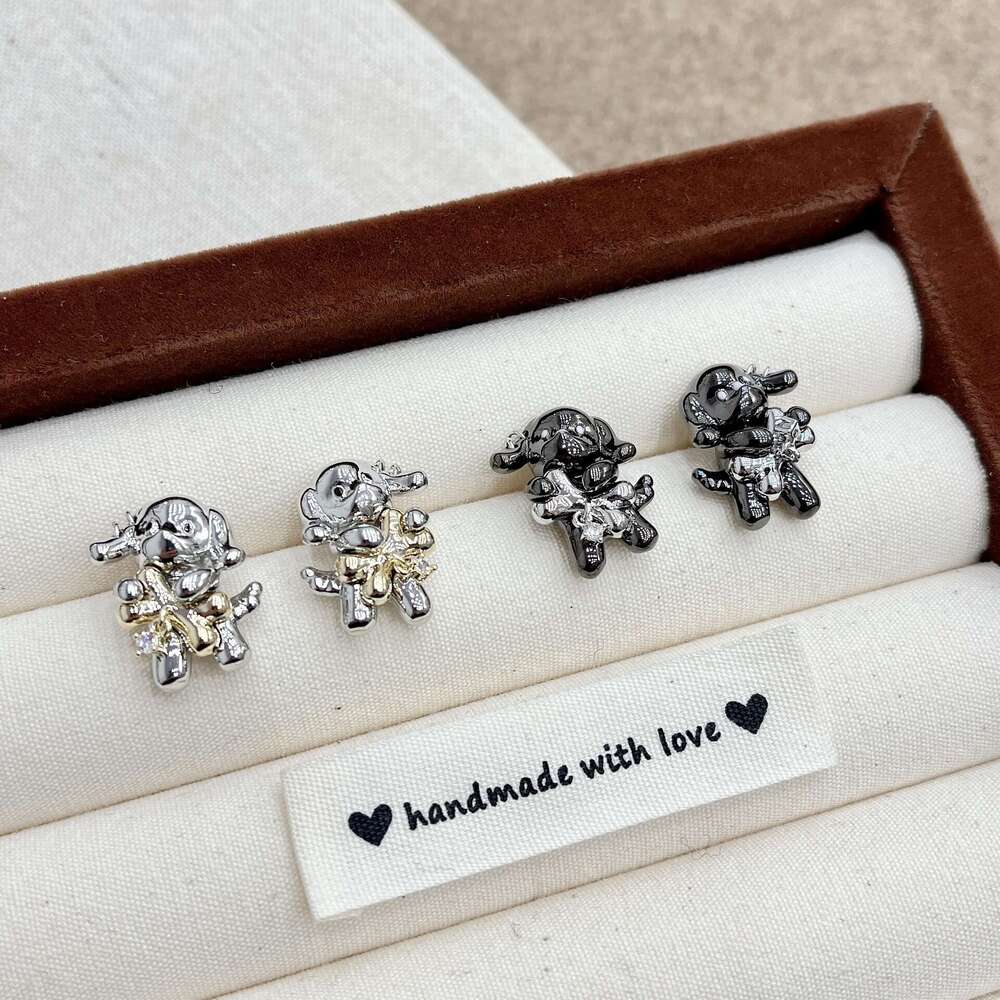 High-End Trendy Unique Design Bone Puppy Earrings Personality Hip-Hop Punk Style Studs 21b