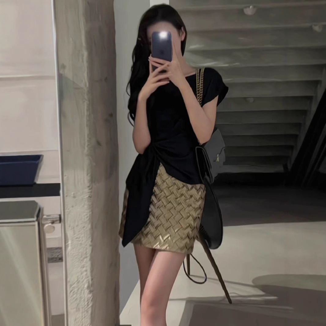 2025 French style lightweight luxury acetate satin women's T-shirt top high-end style summer new elegant waistband fashion shirt new designer T-s