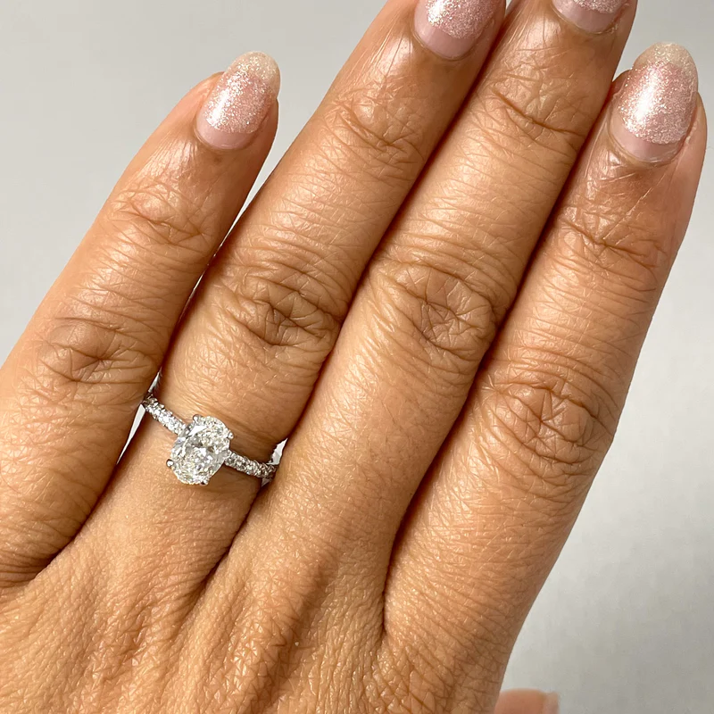 Customized Oval 1CT D VVS2 Diamond Custom Jewelry CVD HPHT 18K Solid Gold Excellent IGI Certificate Lab Grown Diamond Ring